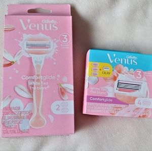 GILLETTE RAZOR & CARTRIDGES